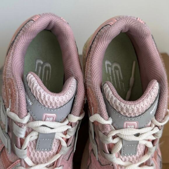New Balance 1906 R ‘Lunar New Year Pink’ Unisex Sneakers- SZ M 5 D- W 6.5 main image 15
